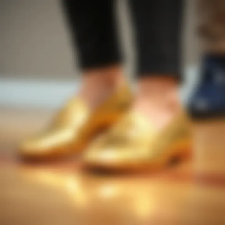 Chic loafers in shimmering gold for casual wear